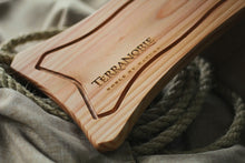 Cargar imagen en el visor de la galería, TerraNoble tabla de madera para asados Pino Oregón